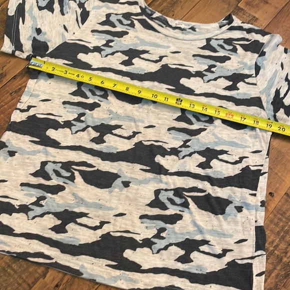 MONROW short sleeve blue Camo tee - Picture 6 of 6